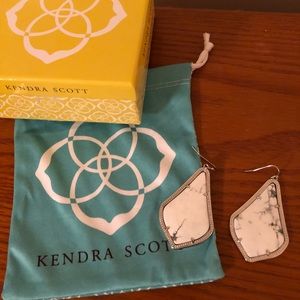 Kendra Scott Howlite Alexandra Earrings- Marble